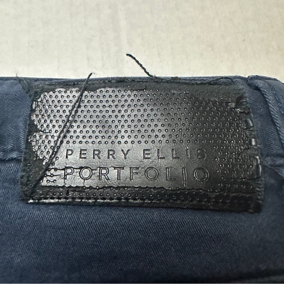 Perry Ellis Portfolio Jeans size 38x32 - Picture 6 of 7